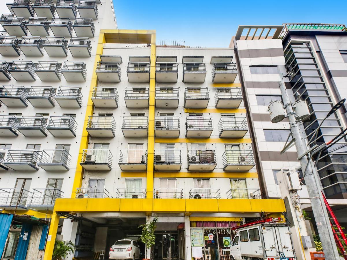 Oyo 893 Dian Suites Makati Manilla Buitenkant foto
